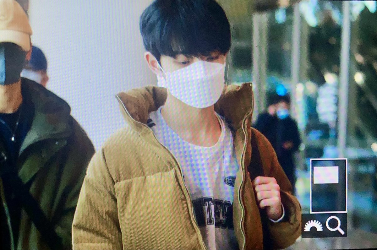 crushonseop0809's tweet photo. 230111✈️

#형섭 #안형섭 #템페스트 #TEMPEST https://t.co/TNEy6Sysvh