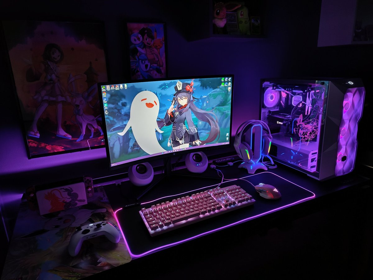 zerbini_erika's tweet photo. My gaming station 🤍🖥️🖱️⌨️🎮🎧💖

#gamergirl #pcgaming #PCGamer #GenshinImpact #Pokemon #NintendoSwitch #logitechg733 #razer #razerquartz #controller https://t.co/uxlinbv7CB