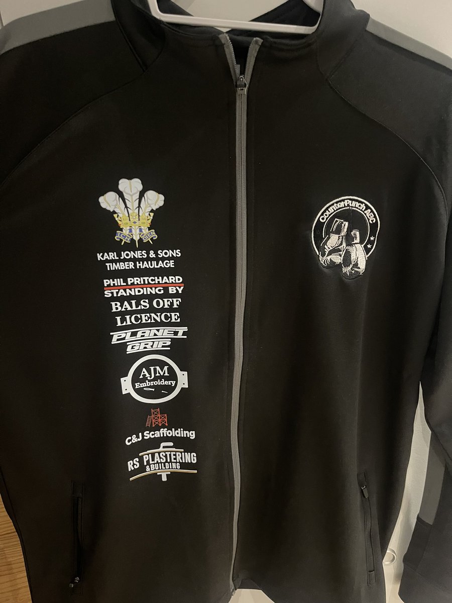 Thanks to <a href="/AJMEmbroidery1/">AJM Embroidery</a>  for sorting these out for me wicked quality hopefully fight news soon 🥊
