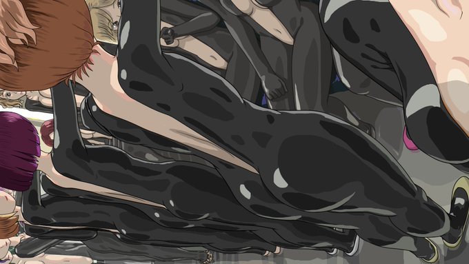 気付いたら電車内が××乗りさんに占有されており、全員に乗られちゃう・・・という、あるある話な光景(妄想)ちなみに背部も正中線レスである事が確認できます。

2枚目はNTR的な要素を入れたダブル〇出し。 