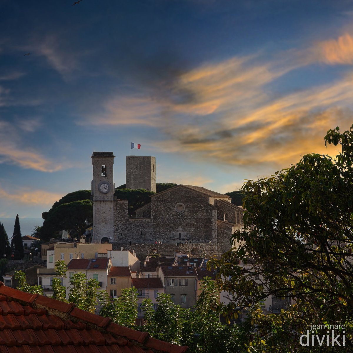Fin de journée d'hiver sur Le Suquet !

#cannes #lesuquet #cotedazurfrance