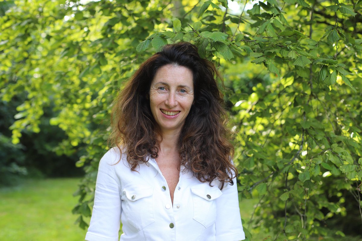 «En agissant sur la loi, on peut valoriser les activités vertueuses et lutter contre la prime au vice» @valeriegramond

#portraitIHEEalumni de V. Gramond: fondatrice de <a href="/GreenlobbyC/">Greenlobby</a> , auditrice #SessionAnnuelle 6

🧐bit.ly/3GVy4sJ

#WeAreIHEE💪