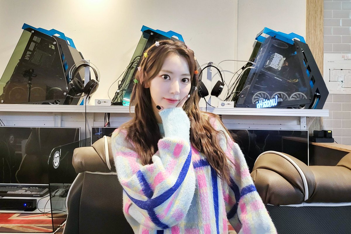 le_sserafim's tweet image. [#오늘의르세라핌]
230111 @ 겁도없꾸라

#LE_SSERAFIM #르세라핌
#SAKURA #사쿠라