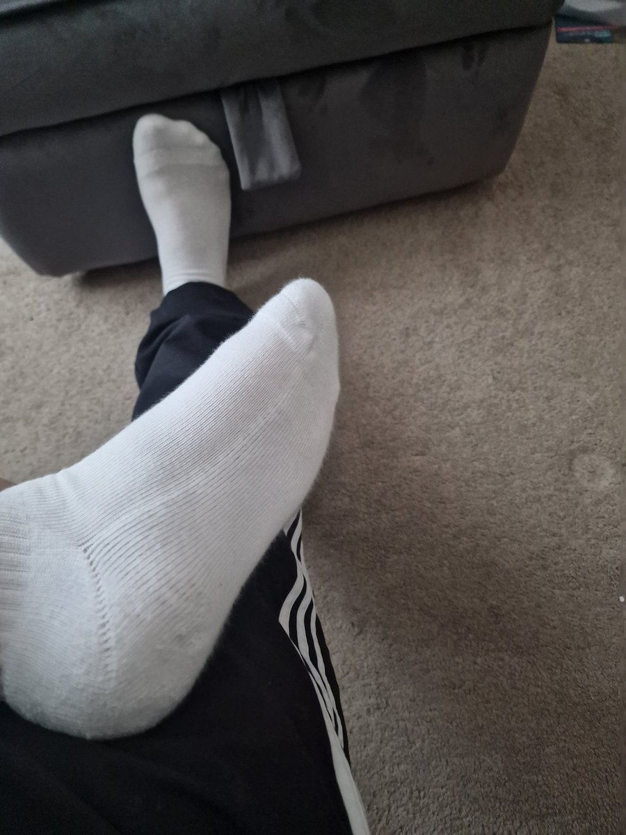 ToeKingMaster's tweet photo. Up early for work, More IT issues, thank fuck i wirk from home 🤣 https://t.co/TxhbnlLkoJ