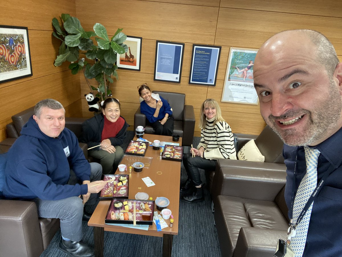 Great to meet up with @FreemanMei123 @KirstenMcGrath7 in Songdo @Intl_Chadwick #collaboration #lunch #connection