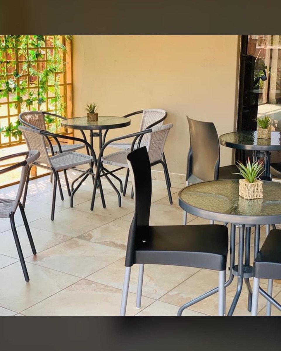 VisokaKitchen's tweet image. And we back!!!! Back to serving you the best of local cuisine #traditionalfood the best of its kind. You know it, we got it!!! Why not come through. Grab that healthy local meal by the #palletfence in #Minestone #Francistown #KwagaMavis #VisokaKitchen