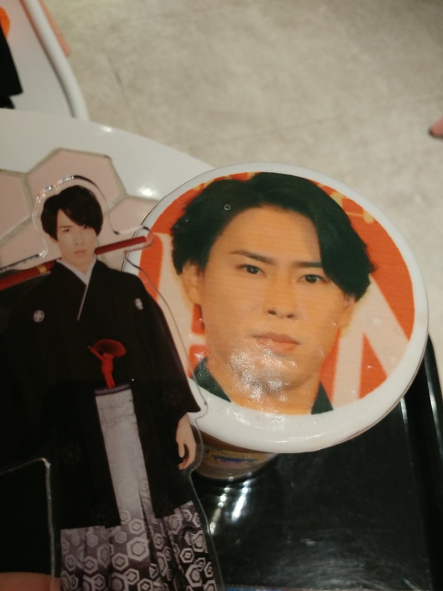 eisyunn's tweet photo. 本日のオタ活締めは新大久保のプリラテ☕✨だてラテをオーダーした直後に店内にオレキス流れた🍊😆今日はスノカレサイネージ⏩SANEMORI⏩シブツタとめいっぱい推し事できて楽しかったー舘さまに脳内ジャックされてる😊😊帰宅したらan・an届いてるし幸せ🌹✨

#宮舘涼太 
#プリラテ 
#namchini https://t.co/ILykiRkzo7