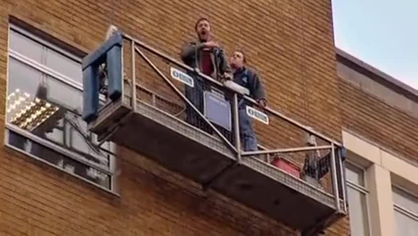 OloCzarny's tweet image. Alistair!!! Im not a window cleaner!!!
#itcrowd