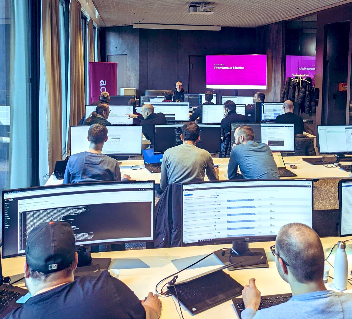 acendch's tweet photo. From metrics to insight! Genau darum gehts beim #Prometheus Training für die @baloise_ch. Auch interessiert? 👉 https://t.co/8EpQju5yUk #LearnCloudNative #NeverStopLearning https://t.co/DMl92WeCj4
