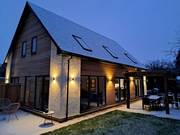 HAUStimberframe's tweet photo. Thanks to Brian and Moira for their snowy HAUS pics in December, one things for sure they will have been very cosy inside.  How can HAUS help you stay cosy?  https://t.co/TkP2K16FgO https://t.co/tEuVMLdvTv