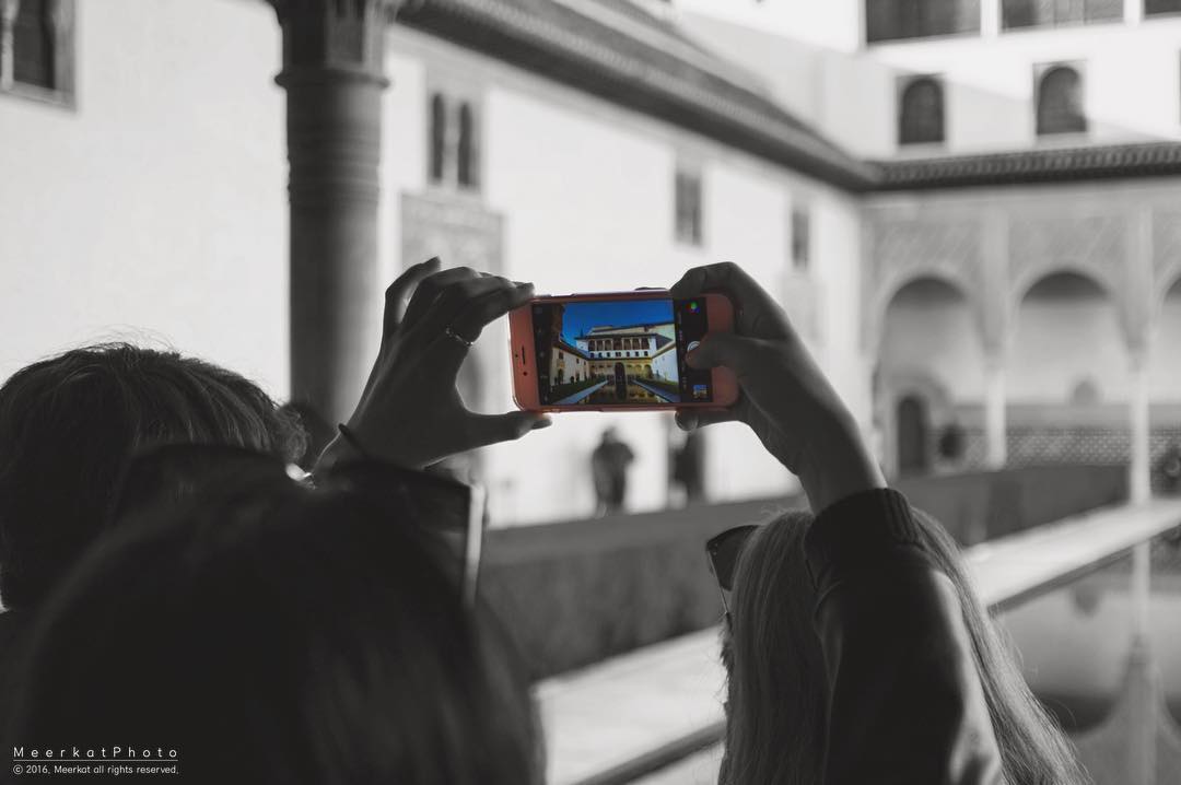 gvames's tweet photo. De eso se trata, de vivir la experiencia y entender el color que nos brindan los lugares que visitamos ¡En GVAM lo hacemos posible con nuestras audioguías interactivas!

#audioguia #guiainteractiva #turismoespaña #turismo https://t.co/DUe1miltNB