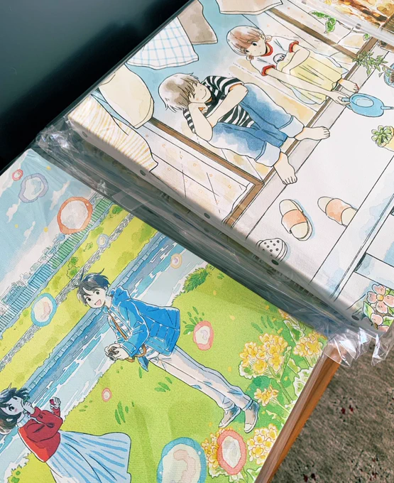 イラスト展受注分の複製キャンバスにサイン入れをしました! 