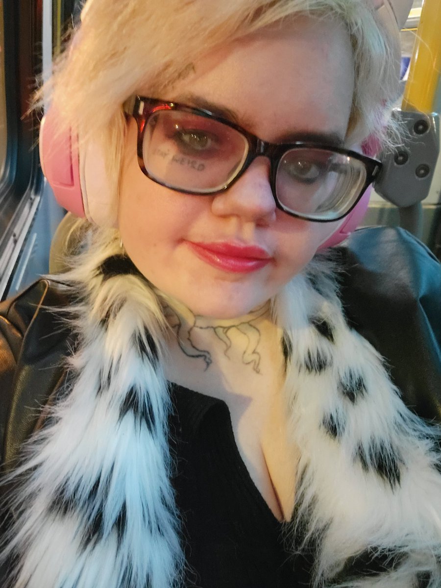 LunaOnyx666's tweet photo. ꧁•⊹٭𝙳𝚊𝚝𝚎 𝚢𝚘𝚞𝚛𝚜𝚎𝚕𝚏٭⊹•꧂ ★¸.•☆•.¸★ 🅁🄰🅁🄴 🄿🄸🄲 🅆🄸🅃🄷🄾🅄🅃 🄰🄽🅈 🄴🄳🄸🅃 ★⡀.•☆•.★
#findom #femdom #prodomme #vancouverdomme #vancouverdominatrix #vancouverfindom #atmhuman #cashmeet #finsub #finslave #paypig #findomcanada #canadafindom #onlyfans https://t.co/72Xiyaf25b
