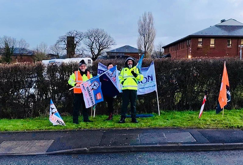 Carmarthenshire County Unison Branch supporting our comrades from <a href="/GMB_union/">GMB Union</a> Welsh Ambulance picket line outside Dyfed Powys Police HQ in Carmarthen this morning. <a href="/UNISONWales/">UNISON Cymru/Wales</a> <a href="/SwanseaTCouncil/">SwanseaTradesCouncil</a> <a href="/unisontheunion/">UNISON - UK's largest union</a> @walestuc