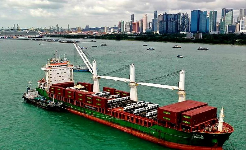 eslse_'s tweet photo. Our #ETHIOPIAN Containers move around the world representing our country and our national Flag carrier Shipping company #ESLSE. https://t.co/nqe9JvLbUp