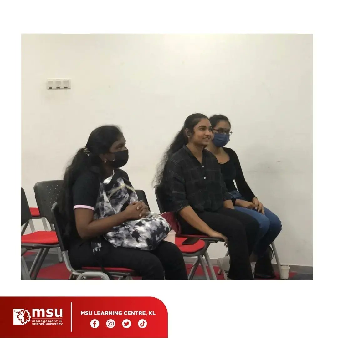 MSULCKL's tweet photo. Welcome new #MSUrians!
A session with management and academic team of @CentreMsu with new #MSUrians. May you have a wonderful learning experiences with us.
#time4MLC
#careergoals
#diplomaprograms
#degreeprograms
#flexiblelearning
#MSUMalaysia🌺 https://t.co/uevLWEJcW8