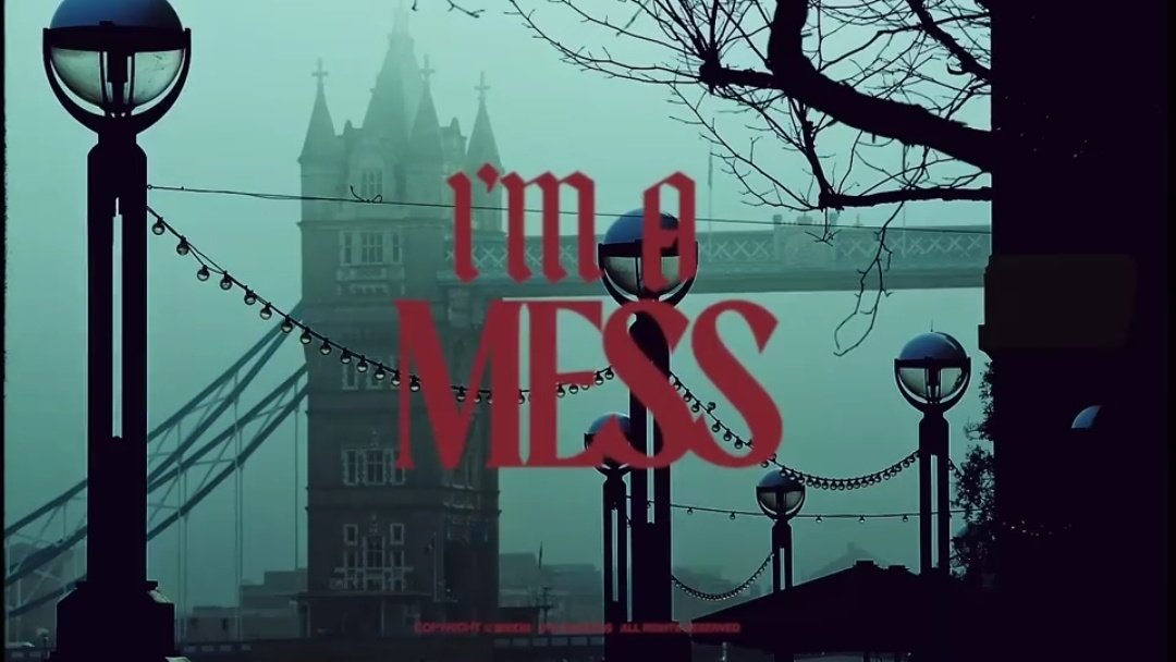 AvrilNewsFans's tweet photo. .@AvrilLavigne has released the lyric video for “I'm A Mess.”

Watch: https://t.co/YbQ41MBROz https://t.co/1mj6VJ7EWZ