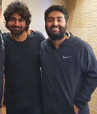 mrbasir01's tweet photo. Happy birthday my Fvrt Music composer @Mithoon11❤️❤️ Apke Jaisa koyi orginal Best song de nehi sakte ❤️😭 #tumhiho #mainphirbhitumko #ashiqueaagayi #Intizaar #ETC @Mithoon11 https://t.co/Ve5Q2wjXa2