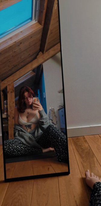 Morning yoga 😉 Link in bio baby 🥰 https://t.co/FO0y0MYw0T<a href="/tag/footfetish"class="tags"><span>#footfetish</span></a><a href="/tag/feet"class="tags"><span>#feet</span></a><a href="/tag/footworship"class="tags"><span>#footworship</span></a><a href="/tag/paintedtoes"class="tags"><span>#paintedtoes</span></a><a href="/tag/footfethish"class="tags"><span>#footfethish</span></a>