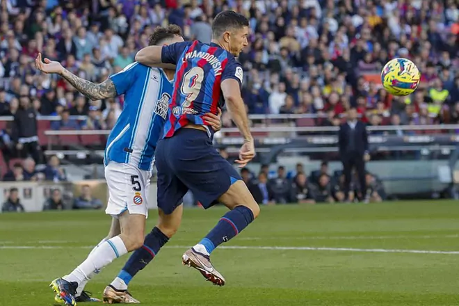 Rondeando8tv's tweet photo. Desestimada la reclamació de l'Espanyol per alineació indeguda comesa per Barcelona en alinear Lewandowski al derbi https://t.co/zoMTjc0HRP