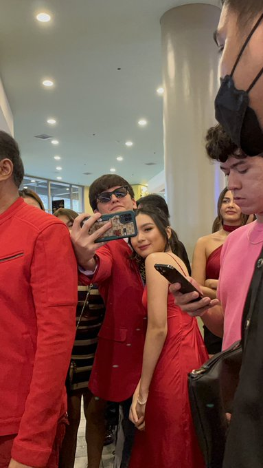 mOmmacHristina5's tweet photo. Sa sobrang dikit, magkamukha na kayo @imsethfedelin @francinecarreld!

FRANSETH AtDirtyLinenScreening
#FranSeth | #DirtyLinenSpecialCelebrityScreening
#FrancineDiaz | #SethFedelin https://t.co/jXkpZogAkw