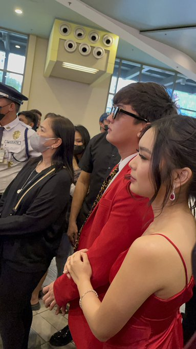 mOmmacHristina5's tweet photo. Sa sobrang dikit, magkamukha na kayo @imsethfedelin @francinecarreld!

FRANSETH AtDirtyLinenScreening
#FranSeth | #DirtyLinenSpecialCelebrityScreening
#FrancineDiaz | #SethFedelin https://t.co/jXkpZogAkw