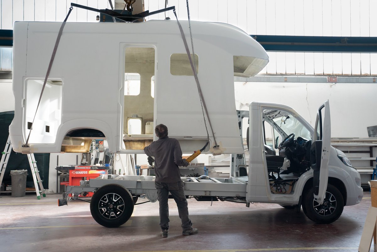 Wingamm1's tweet photo. CMT Die Urlaubsmesse | Stuttgart 14-22 January 2023
HALLE 2 | STAND 2B33
On display:
✅OASI 540.1
✅OASI 610 M
✅OASI 610 GL
#wingamm #italiandesign #lifestyle #monocoque #fiberglass #rvlife https://t.co/u32ryDwpKd