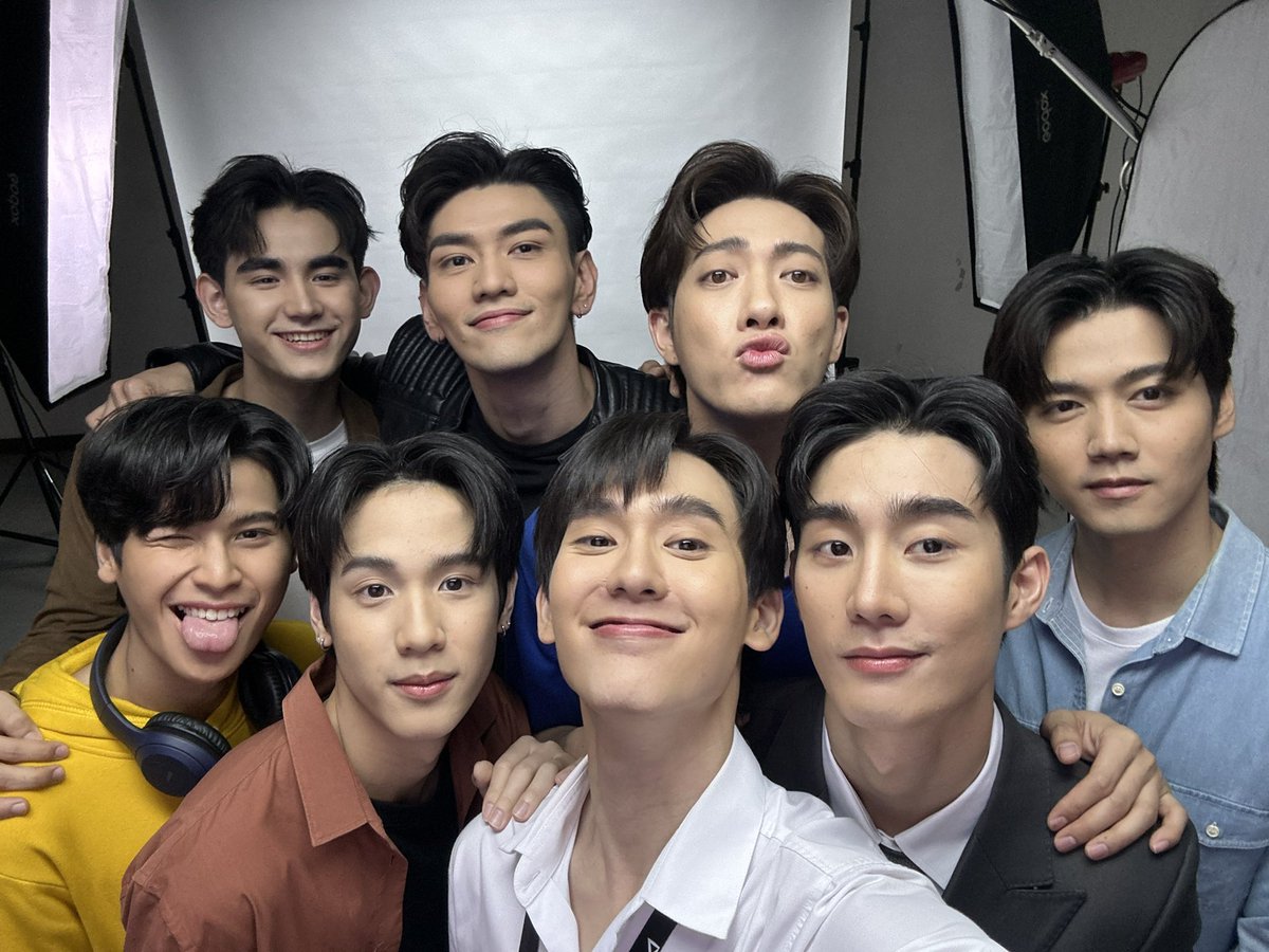 aBossandaBabe's tweet photo. เค้ามารวมตัวทำอะไรกันนะ🤔 

#aBossandaBabe 
#GMMTV https://t.co/grn3xIutgY