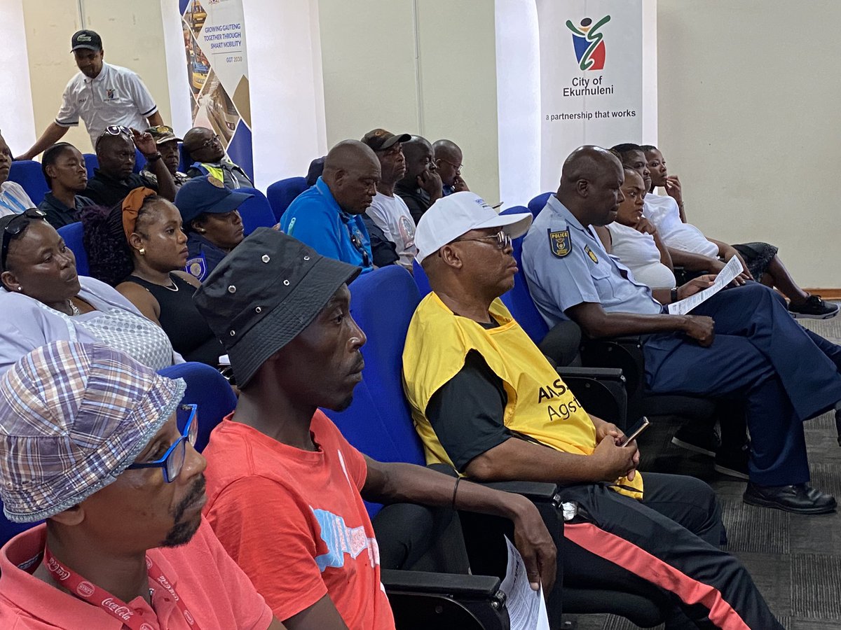 GPDRT_'s tweet photo. (IN PICTURES)
Gauteng MEC of Transport and Logistics, Kedibone Diale-Tlabela meets the Stakeholders within the education sector at the Katlehong CCC Auditorium. This is part of #BackToSchoolGP https://t.co/X2s8IvhjHZ