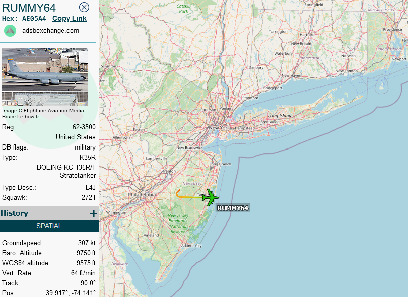 SirListenalot's tweet photo. #KC135 #AE05A4 as #RUMMY64 on a round trip out McGuire looking for a rendezvous with #RUMMY61 flight. https://t.co/ZxL06xBGjf