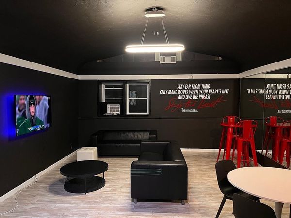 I had to hustle hard, never give up, until I made it.🎵#nas 
After 2 months of work, the members lounge at @ironarenapowerlifting is complete. Still have more branding to do and wire concealment along with teaming the lighting but it’s now accessible. 
#ironarena #powerlifting