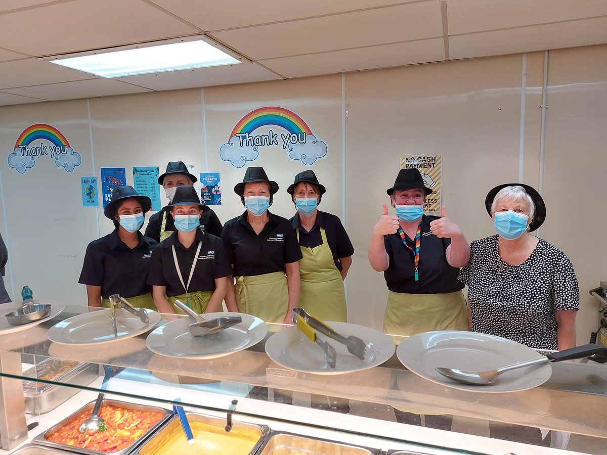 gloshospitals's tweet photo. From next Monday we will be offering all staff a 50% discount on meals as well as free hot drinks, water, porridge and soup. We hope this will be a small but welcome gesture to all of our staff in current pressures. Thank you to our wonderful @GMS_facilities  Catering team too! https://t.co/a5S7yQ6aVr