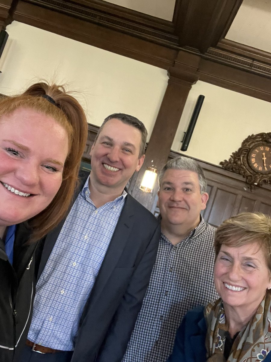 wheaton_EP's tweet image. It wouldn’t be a farewell to our VP of Marketing &amp;amp; Communications, @gbegin if we didn’t take a selfie at his goodbye party! @cc_chapman !

Thank you Gene for all you did at @wheaton …you will be missed! 

#LetsGoWheat