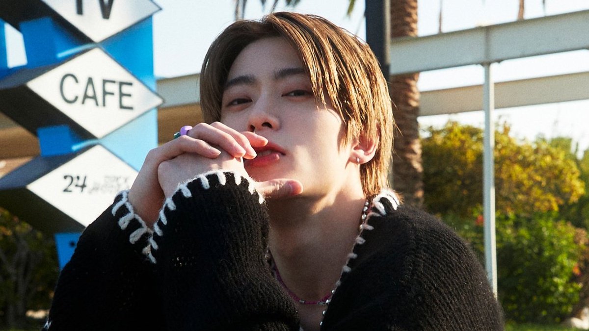 empathyoonoh's tweet photo. jaehyun is so gorgeous https://t.co/7px3f3lB1L