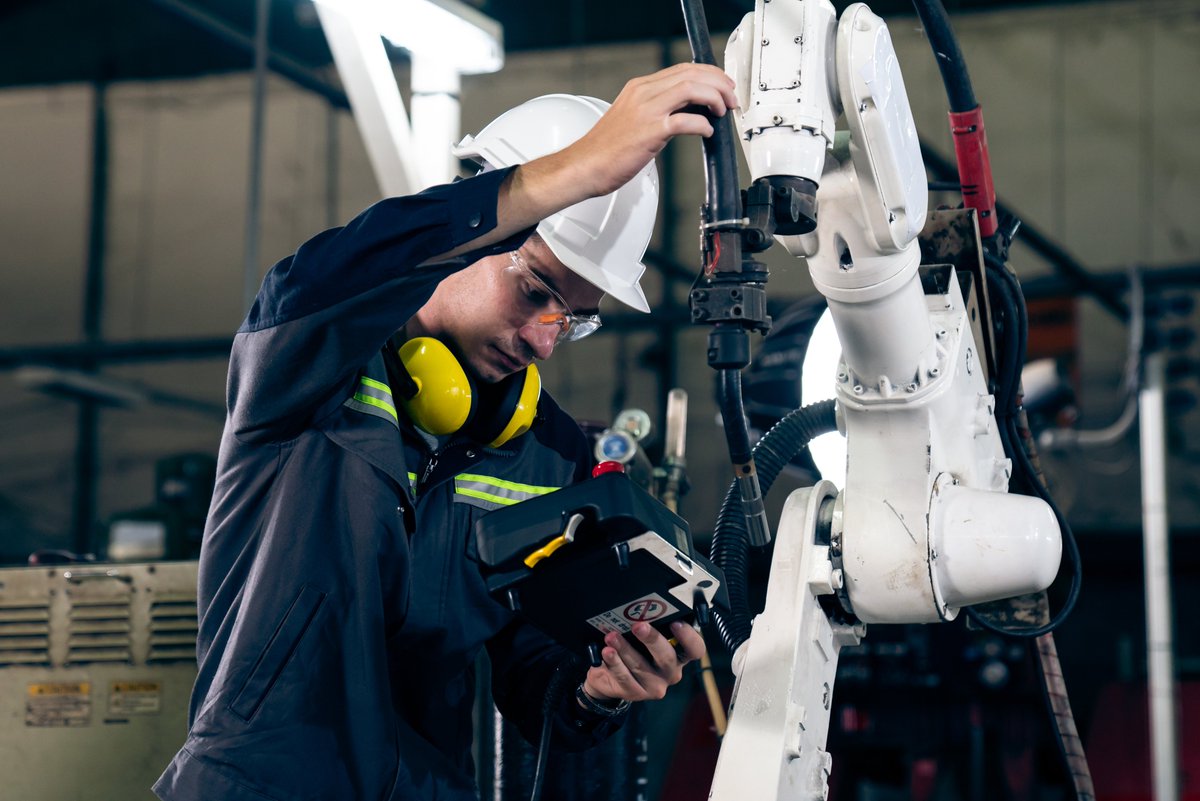 widepartner's tweet photo. 𝗜𝗻𝗱𝘂́𝘀𝘁𝗿𝗶𝗮 𝟱.𝟬 - Integração humana com tecnologia inteligente, numa nova era de transformação industrial.

Neste artigo damos a conhecer o conceito da Indústria 5.0 

Ler artigo: htps://www.widepartner.com/pt/newsitem/industria-50-uma-mudanca-de-paradigma-354 https://t.co/9LsmvYIiNu