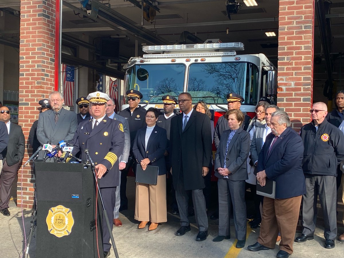 NFSAorg's tweet photo. We're in #Philadelphia! Our 2nd stop on USFA's #FireStopTour. @ThielAdam holding press conference addressing our nation's #fireproblem. #OneVoice @usfire @DrLoriUSFA @NFPA @NFFF_News @NVFC @IAFFofficial @IAFFPresident @PhillyFireDept https://t.co/dUKJD0xfJl