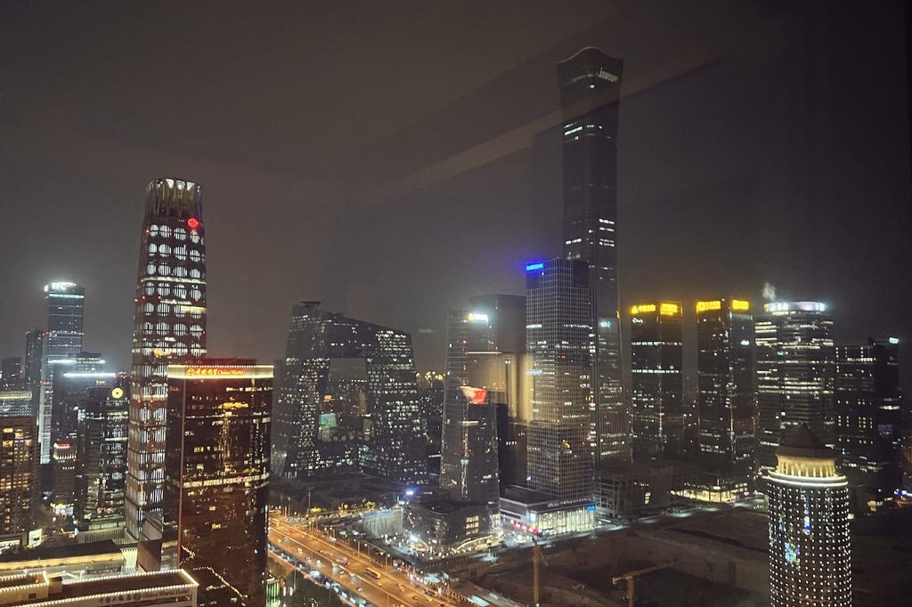 妈蛋的被人需要也是一种快乐呀，哪怕他仅仅是好奇呢？能有人肯耗费他一生三万天光阴里三万分之一的时间陪你也是缘分呀，谢谢啊！ https://t.co/3KYLGi6uFQ