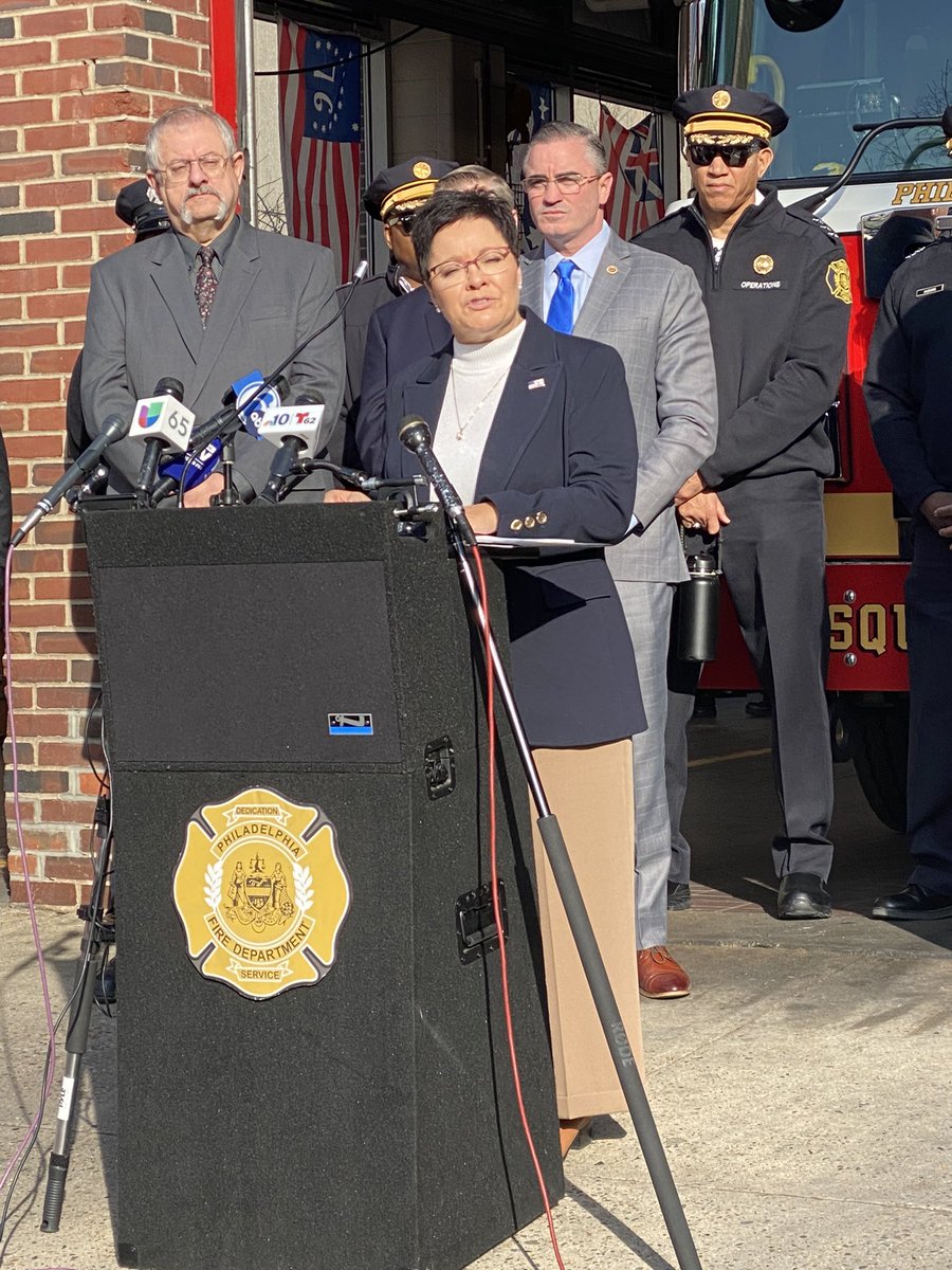 vickiep4's tweet photo. Thank you @DrLoriUSFA for leading with passion & for remembering those who have gone before- tip of the helmet to President Truman @usfire @NFSAorg @NFFF_News @IAFFPresident @FSRI_org @NFPA @IAFC @NVFC #FireStopTour @POTUS #AmericanFireService #OneVoice @CommonVoices1 https://t.co/BdDVoVnpG4
