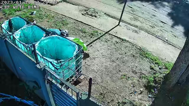 #talkingbins doing their magic. Picker extrcating what he needs without creating disorder. <a href="/MichaelSun168/">Michael Sun MPL</a> <a href="/KICKinW66_W118/">KiCK | Keep it CKlean | Ward 66 & Ward 118</a> <a href="/mphophalatse1/">Mpho Phalatse</a>