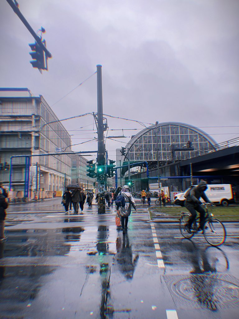 Clin_Clin's tweet photo. Cheers from Berlin. https://t.co/4WBtenPMV0