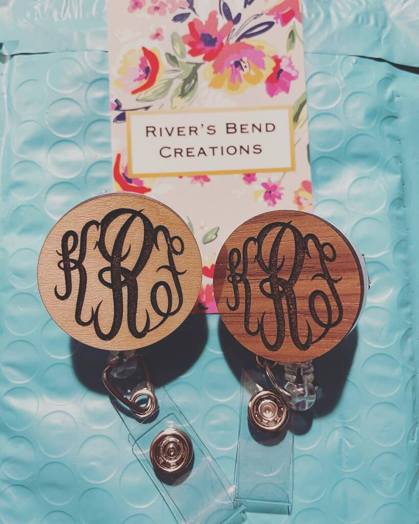 In love with my new badge reels for my new position! 🍎Teachers: Check out @riversbendcreations on IG and Facebook for all your lanyard and badge reel needs! 

#teachersofinstagram #badgereel #lanyard #namebadge #teachertools #teachertip #teachergifts… instagr.am/p/CnR1C-3OwUv/