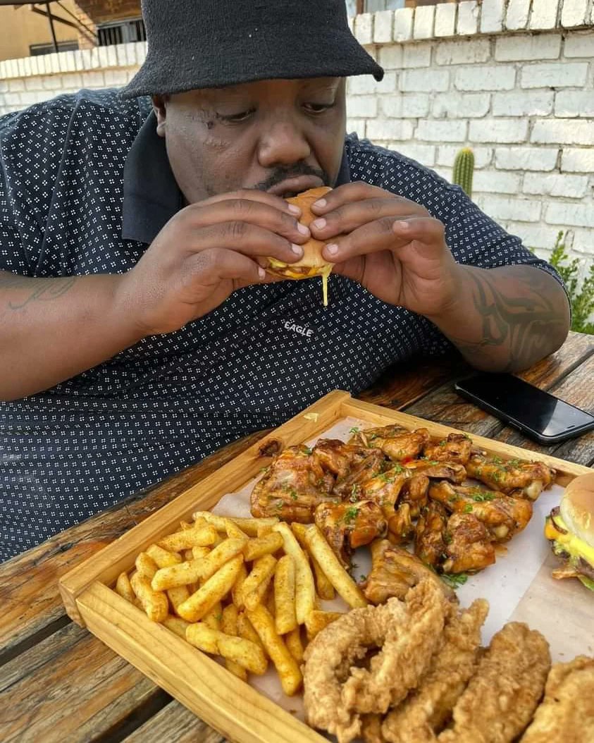 TheburgeryardZA's tweet image. 2154 Douglas montseng drive vosloorus 📍