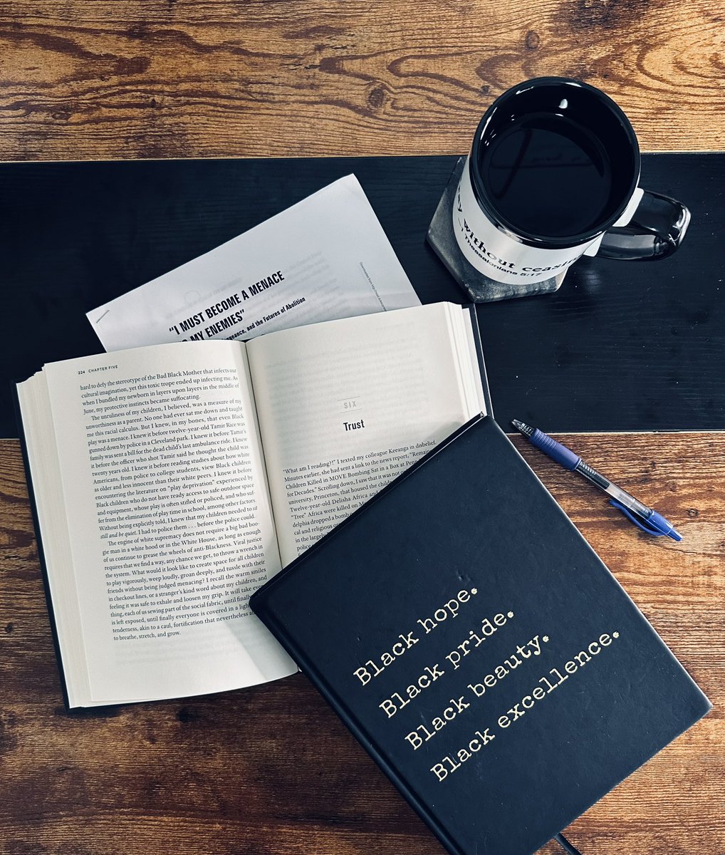 Markie_Jay06's tweet image. #WritingBlackness Day 11: I’m reading one chapter a day of @ruha9’s newest book &amp;amp; I’m loving it! Such brilliance. 💜 After reading, I followed @MichaelWMosesII lead and jotted a few “morning pages” which inspired the section of my book proposal I’m writing today. #WritersGroove