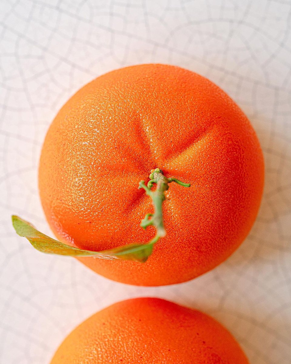 TapasMagazine's tweet photo. En este post nada es lo que parece. Todas estas creaciones son, en realidad, pasteles del repostero @CedricGrolet 
Descubre más trampantojos en el link: https://t.co/mXWcTy8ExQ https://t.co/gSaDXT6aQe