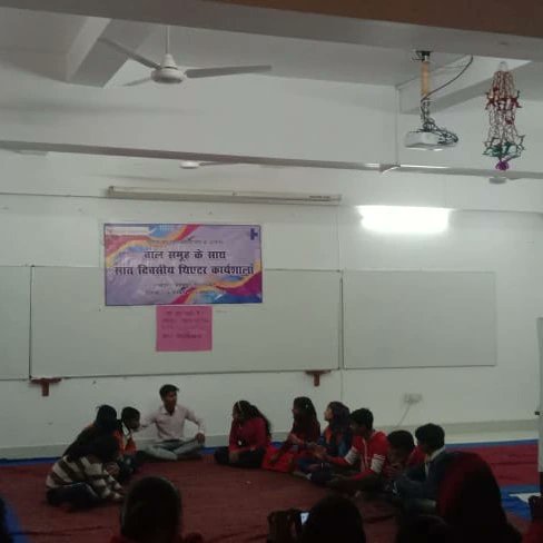 VigyanF's tweet photo. CHILDREN'S VOICES MATTER!
Vigyan Foundation in collaboration with @kindernothilfe organized a theater workshop for the children of a govt school in which the children presented a play titled - “Hum Bol Sakte Hain” on the issue of child rights. 
@IamSandeepKhare @Richachandra16 https://t.co/E9zOclSUnk