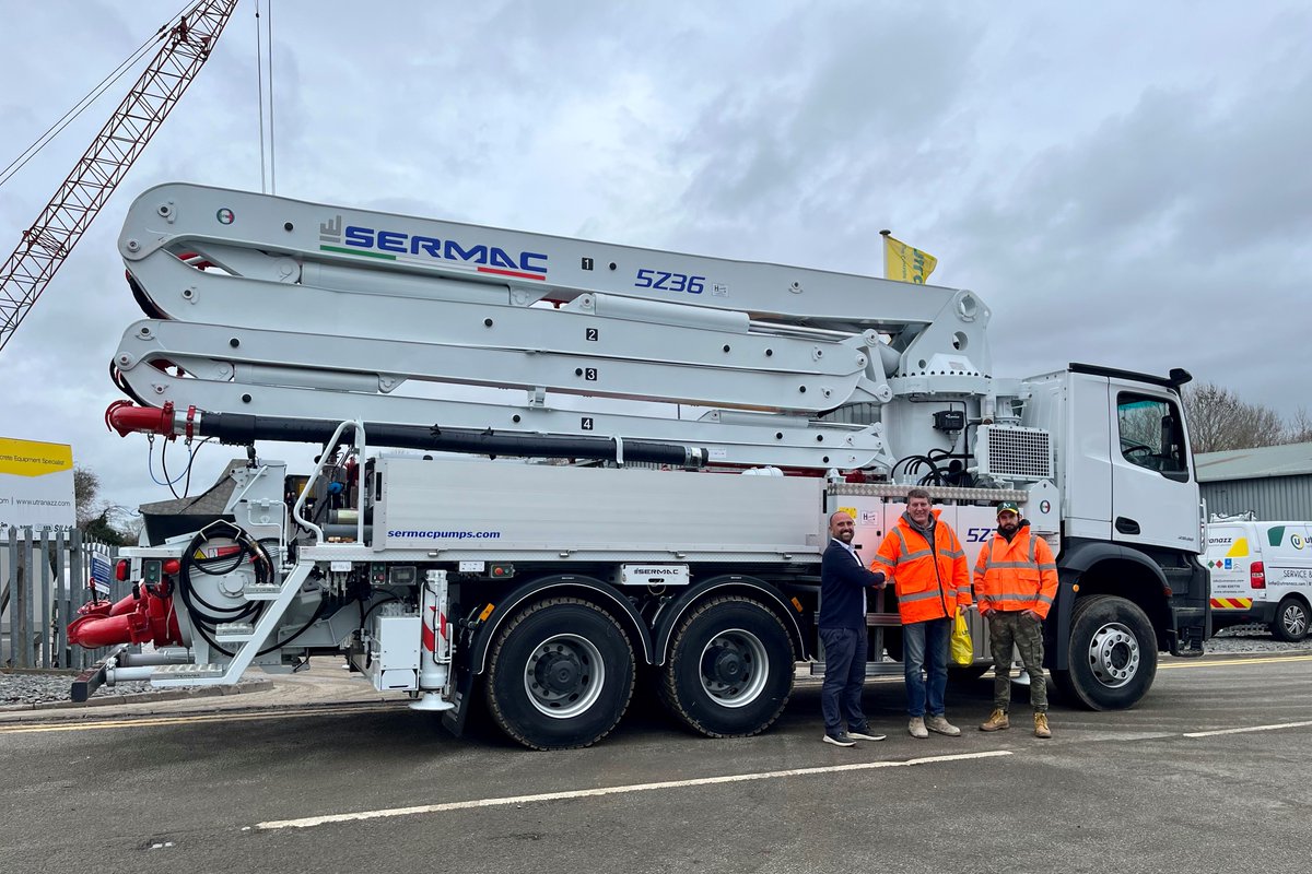 What better way to start 2023 than with a new Sermac 5Z36 Concrete Pump! Andy from Plymcrete came to pick up his new boom pump this morning, the perfect cure for January blues. This great piece of kit is fully loaded with loads of extras! #concretepumping