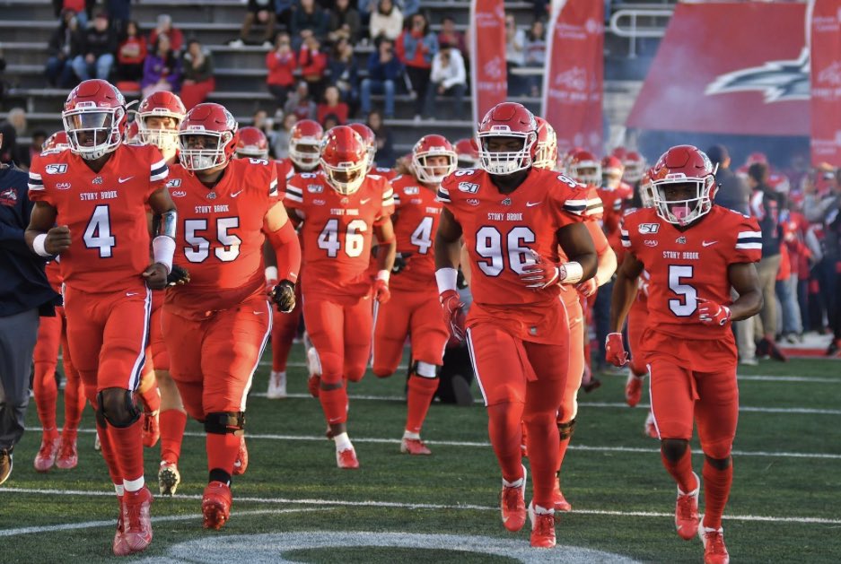 AnthonyB_2020's tweet photo. After a great conversation with @CoachBache I am honored to receive another d1 offer to stony brook university! @CoachWValencia @DimitriHill5 https://t.co/YQaWhSC0M4