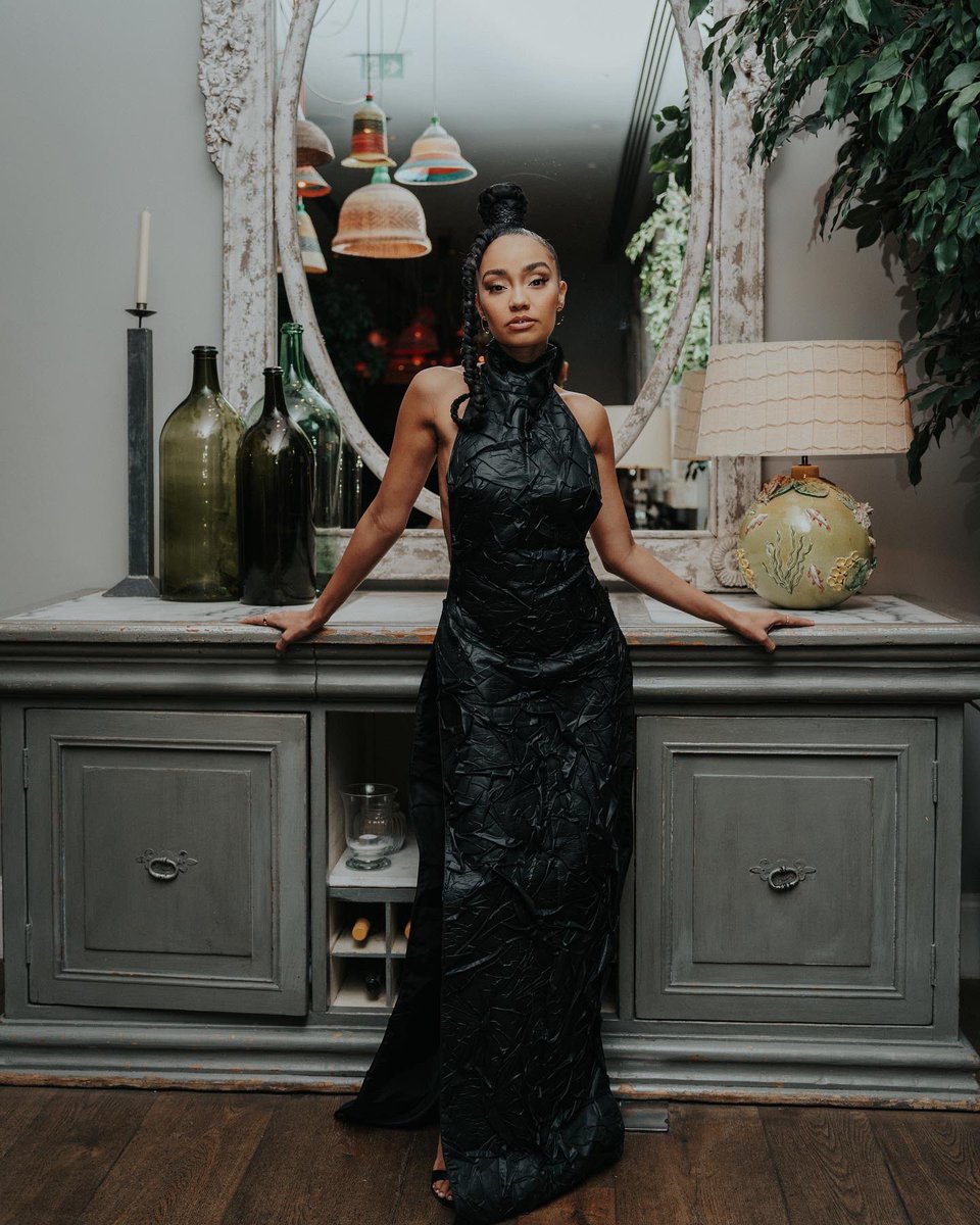 sophiajcarey's tweet photo. Hey 👋 I’m a photographer based between London &amp; Manchester (and availability to travel) and I’m looking to work on some new projects in 2023, in particular editorials and album campaigns! 

If you’re looking for a photographer, please don’t hesitate to get in touch ❤️ https://t.co/lxUnZgBSTd