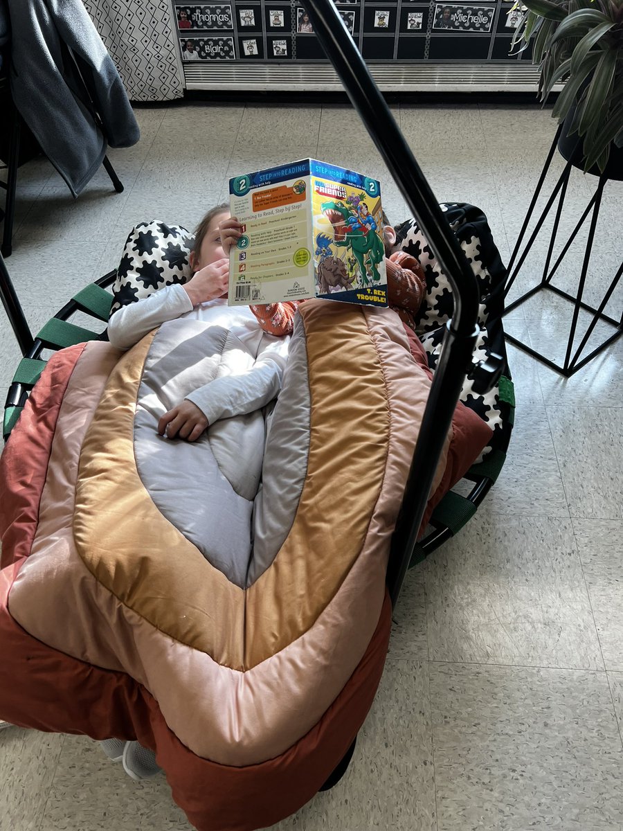 Morrell_CBE's tweet photo. It’s always a good time to snuggle up with a friend and a book📚 #daily5goingstrong #readtosomeone https://t.co/5Uuj0qzhBA