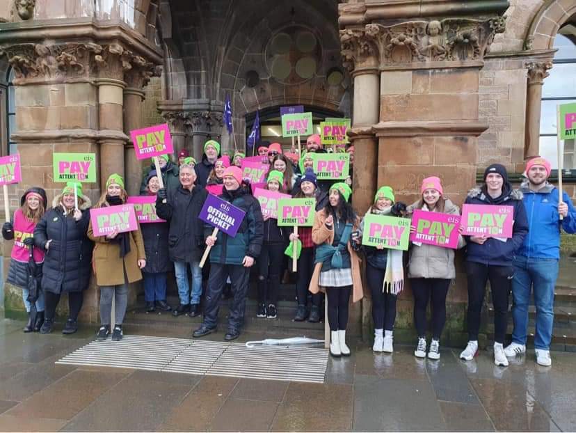 #NSSN stands in #solidarity with #Scotland #teachers #strike @EISUnion @NASUWT_Scotland @SSTAtradeunion 
#PayAttention #BetterDealForTeachers @NASUWT
